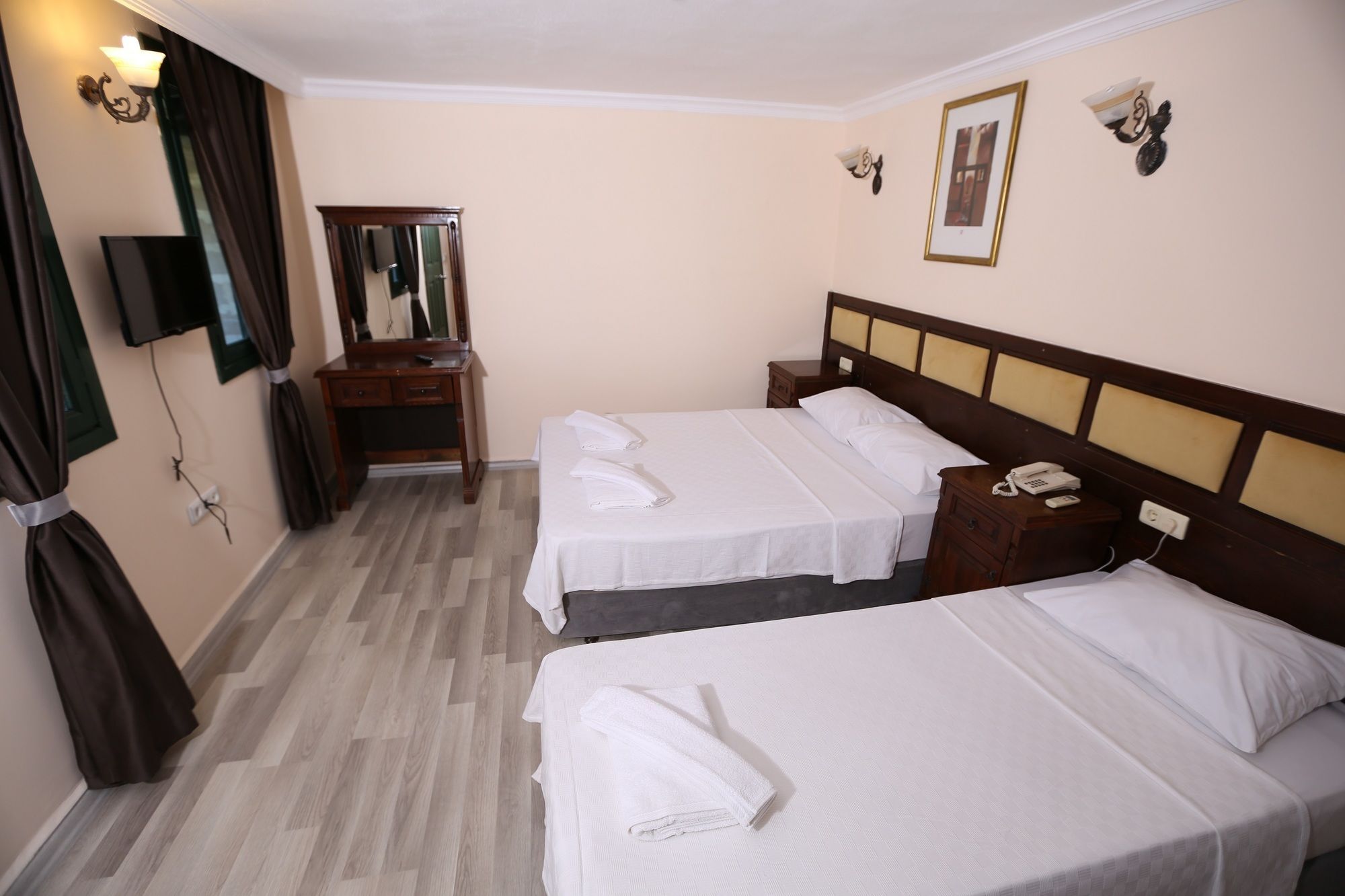 Skylife Hotel 3*