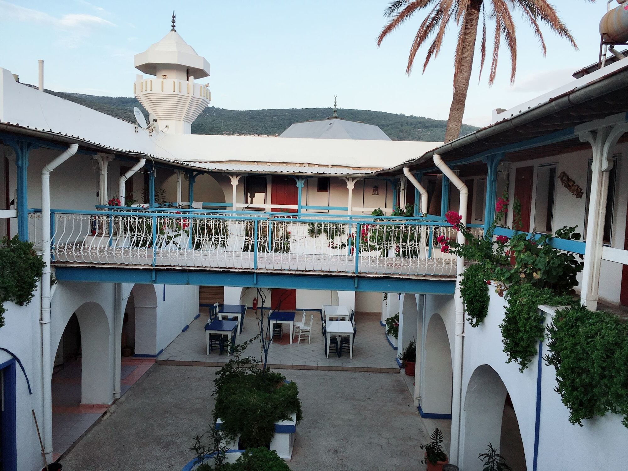 Ruya Hotel