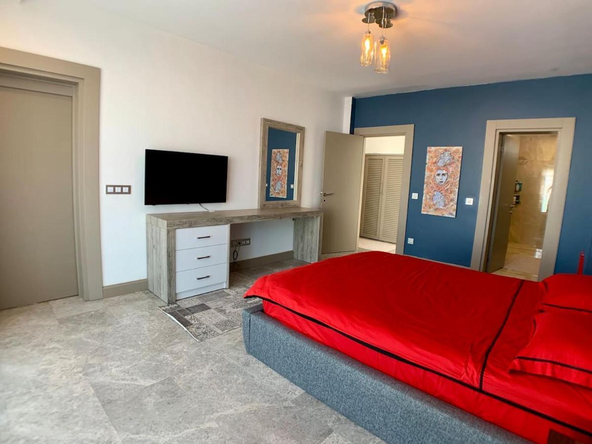 Ultra Luxury Private With Swimming Pool Motel