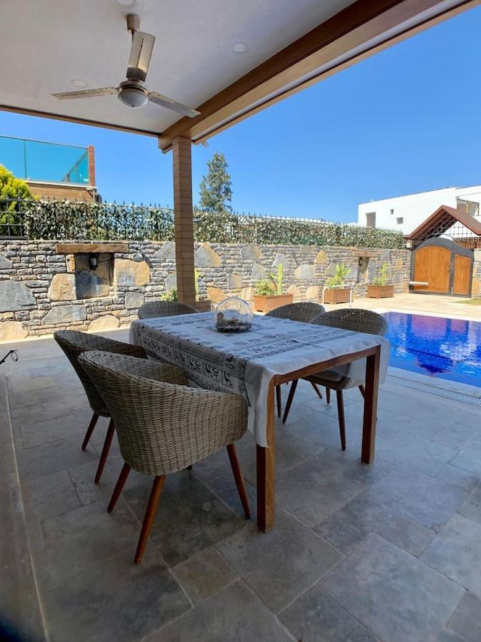 Motel Ultra Luxury Private With Swimming Pool *