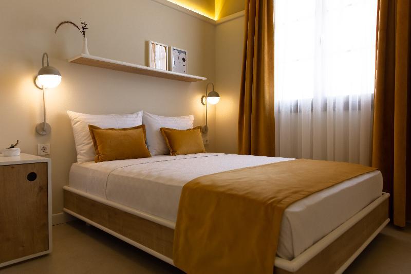 Guemuesluek Hotel