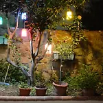 Manolya Hotel