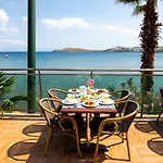 Middle Town Beach Hotel Bodrum