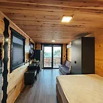 Bitez Tiny House & Beach