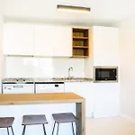 Queen Residence By Important Group Travel