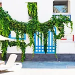 Bleu Nuit Hotel +