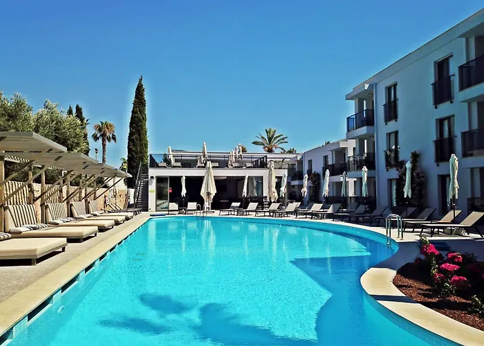 Queen Residences & Apart Hotel