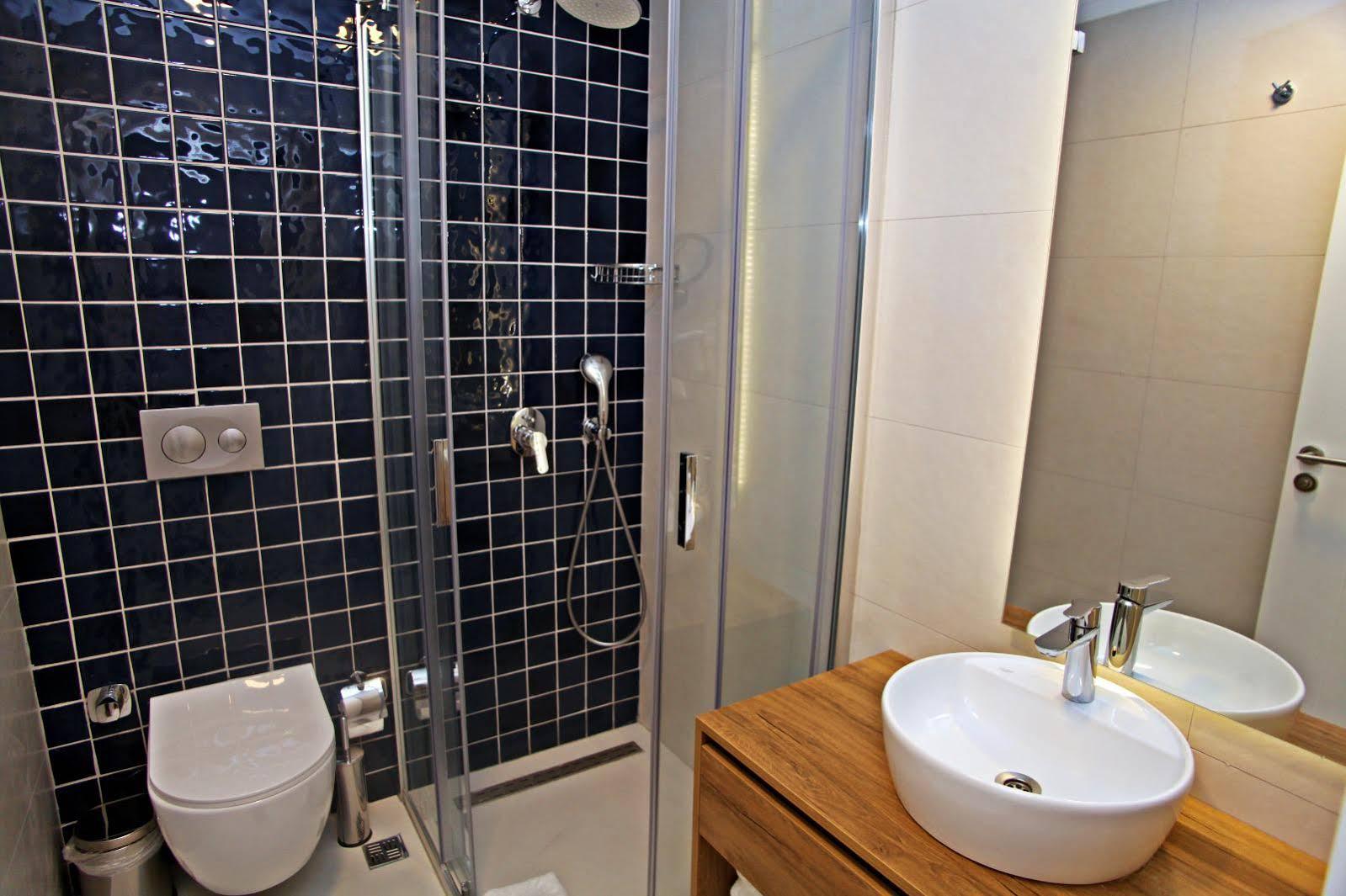 Aparthotel Queen Residences & 2*