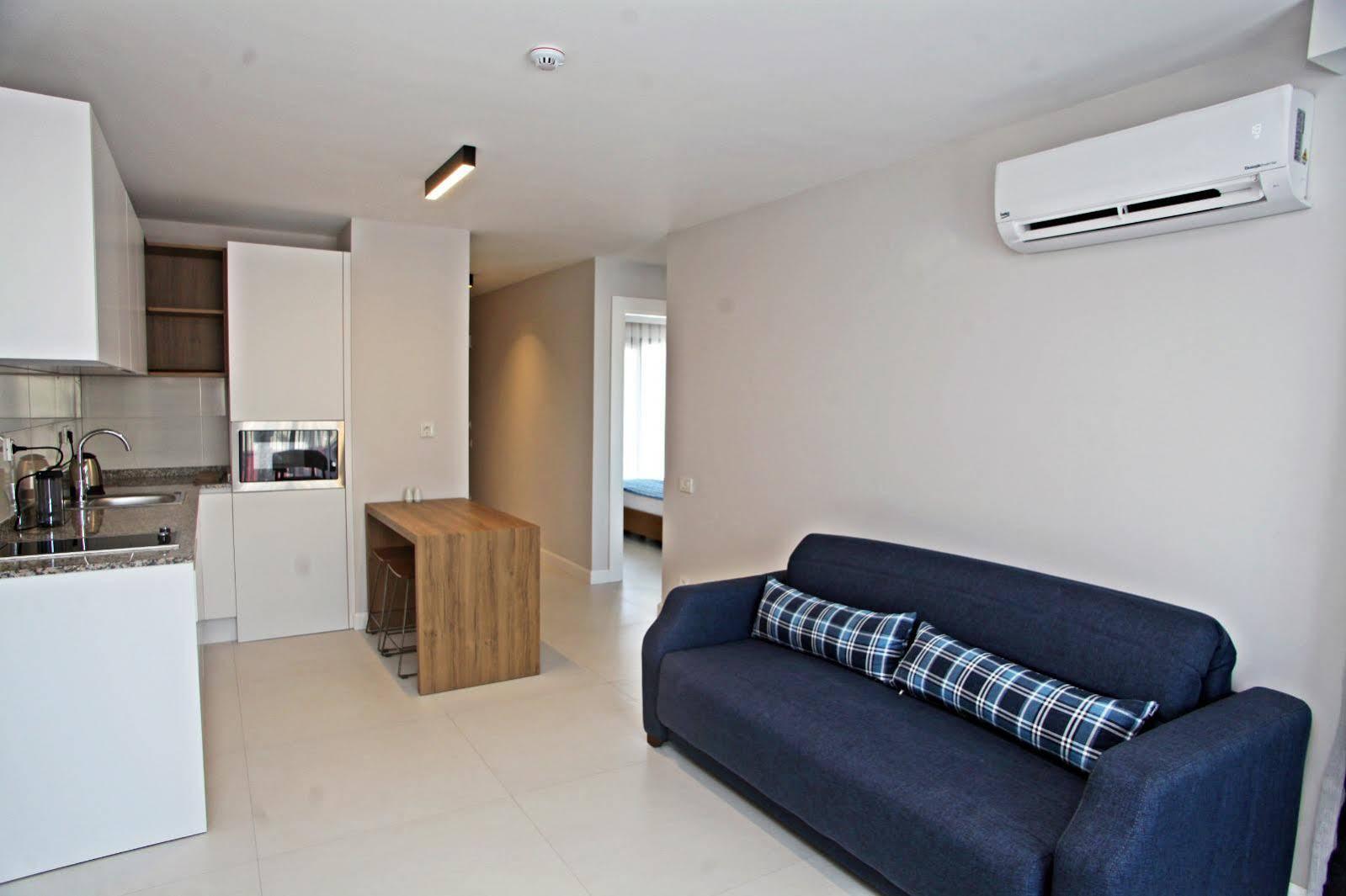 Queen Residences &