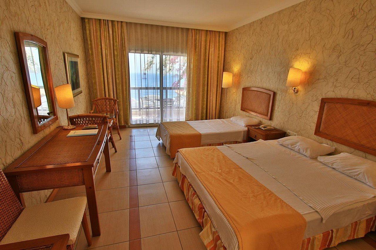 Middle Town Hotel 4*