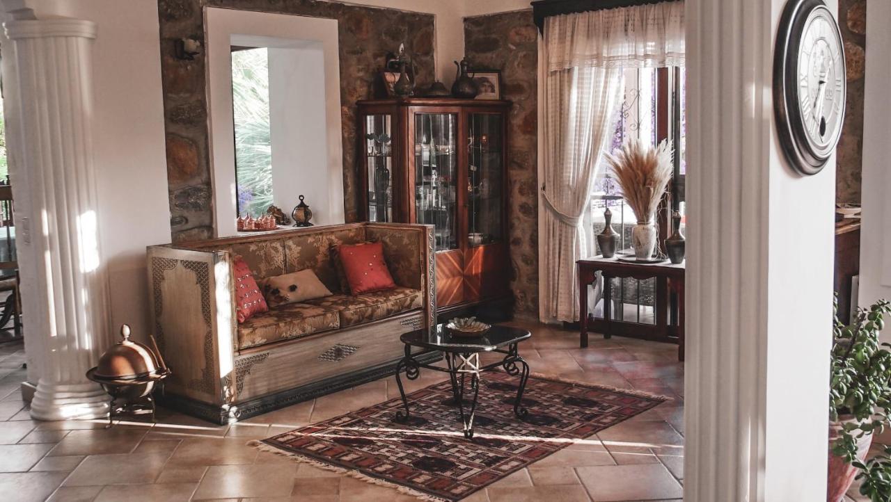 Muhafazakar Aileye Tam Korunakli Ozel Havuzlu Malikane 8+2 Villa Bodrum