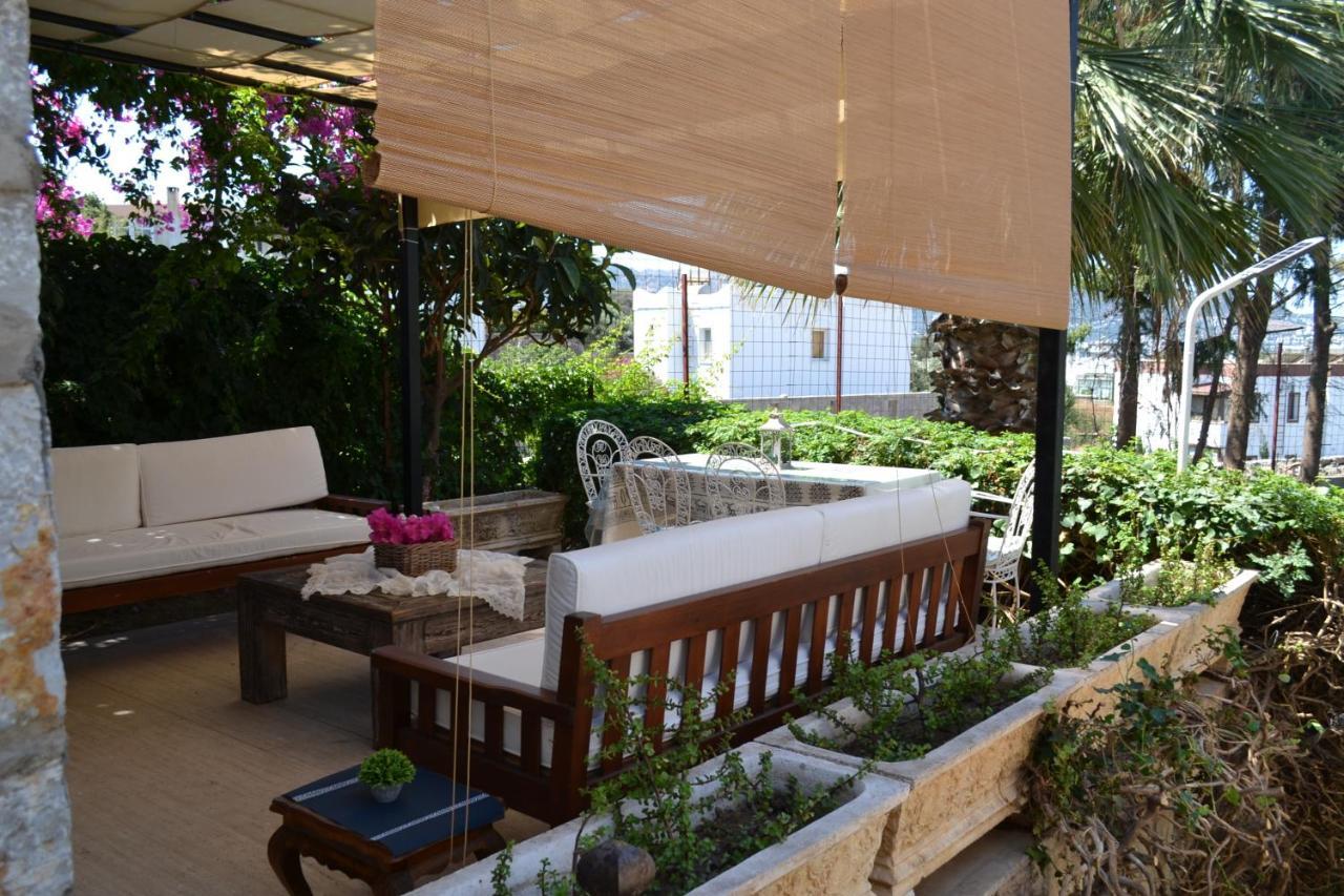 Muhafazakar Aileye Tam Korunakli Ozel Havuzlu Malikane 8+2 Villa Bodrum