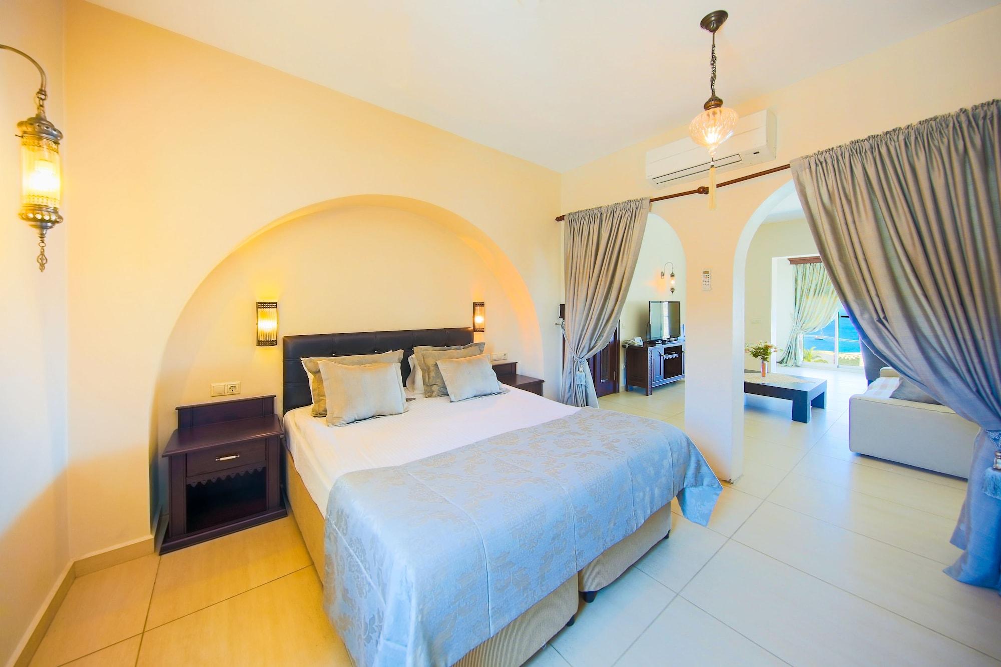 Salmakis & Resort 5*