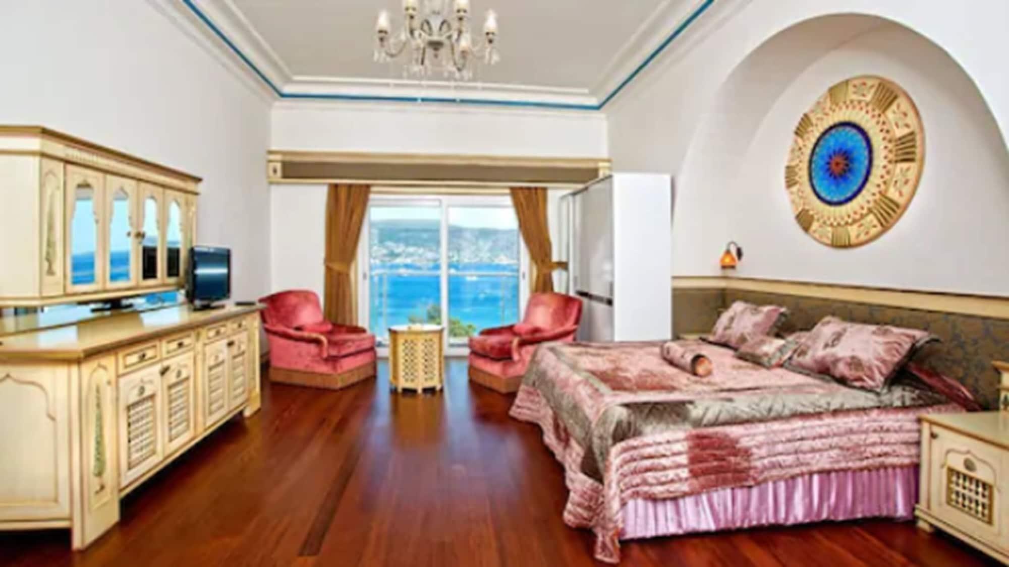 Salmakis & Resort