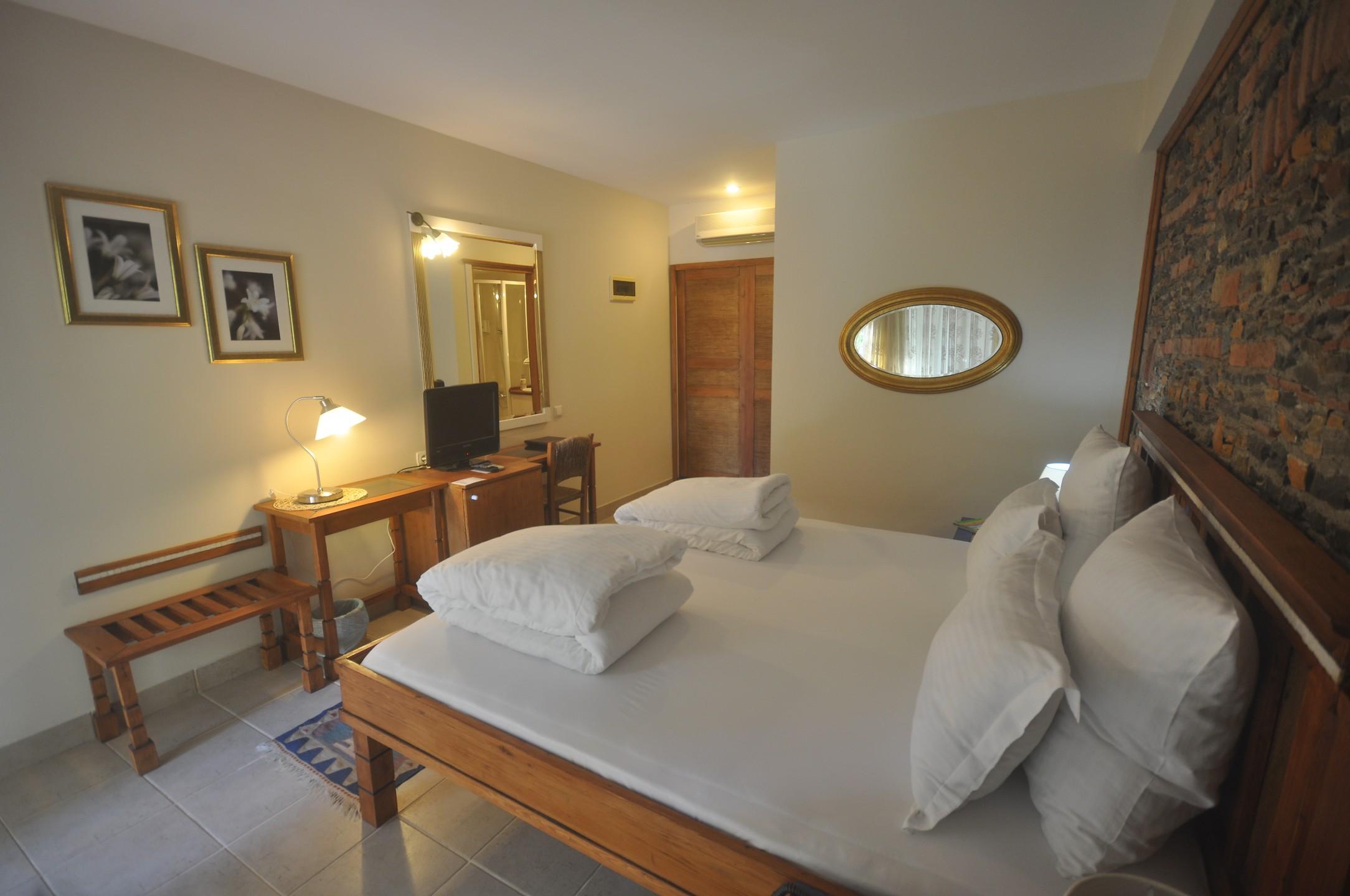 Hotel El Vino &