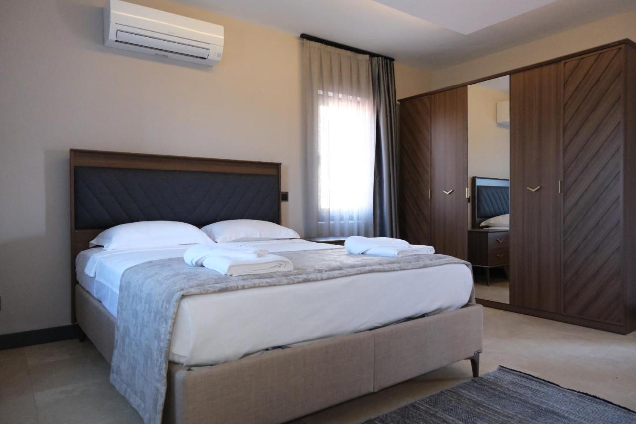 Apartment Roas Residences