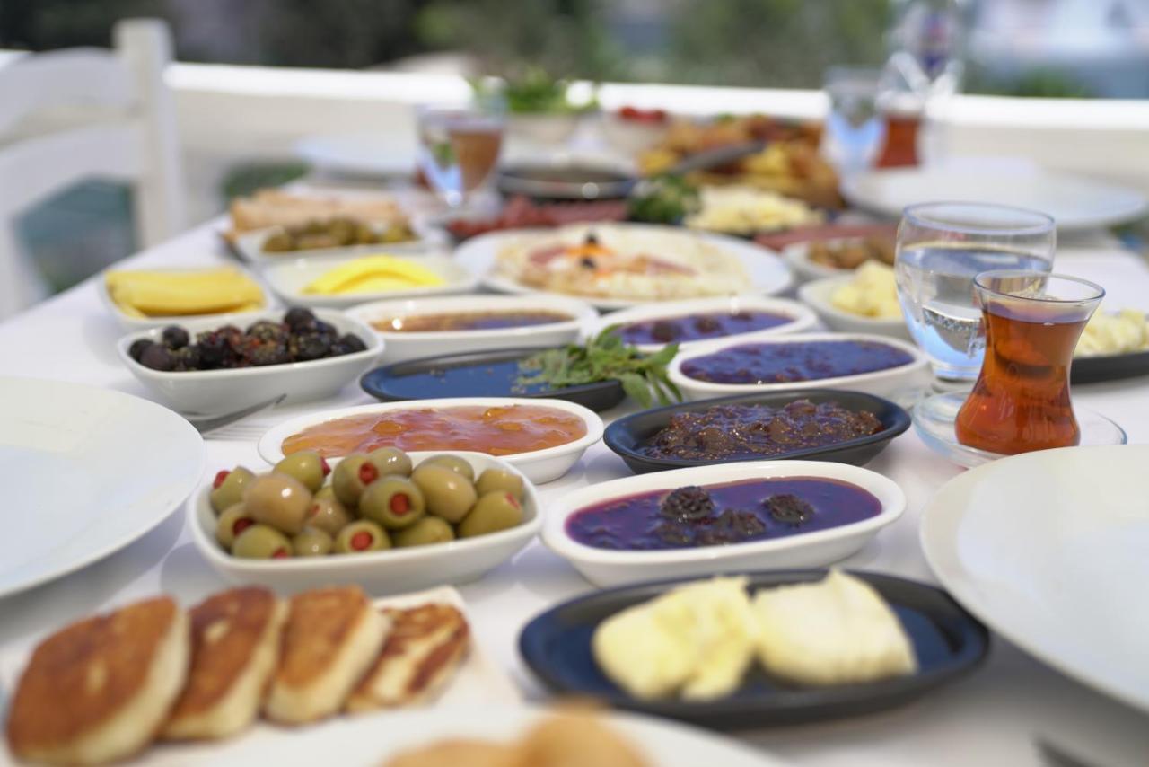 Aspat - Beach&restaurant 3*