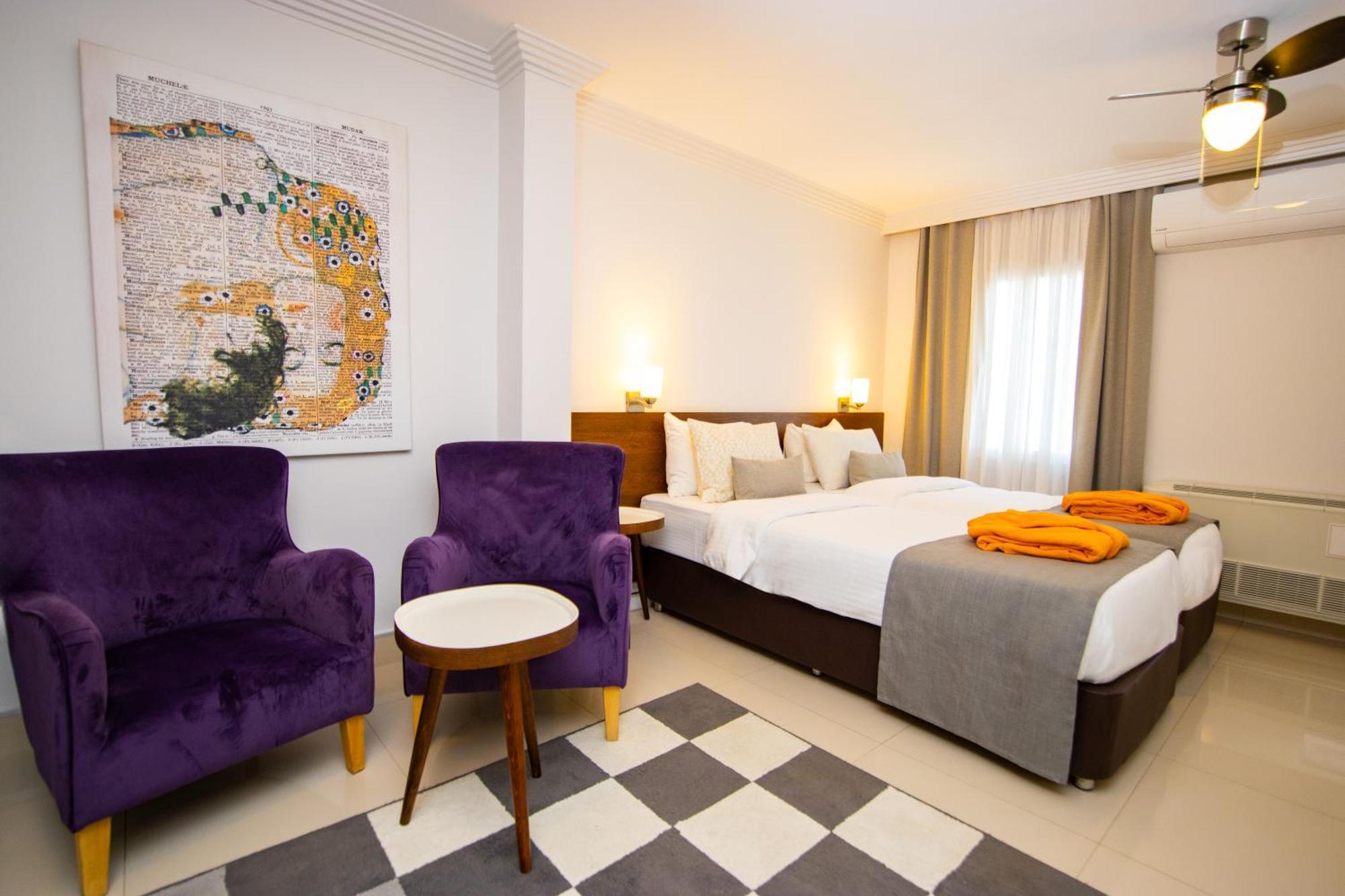 Pier Marina Hotel