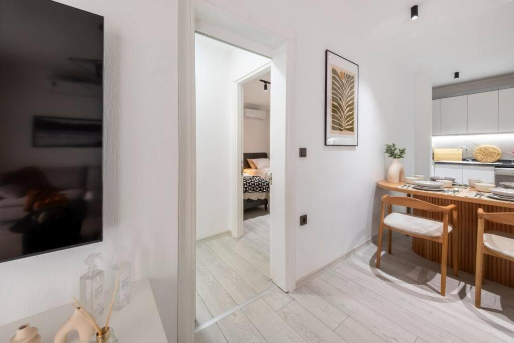 Brand New 2 Bedroom Modern Flat In Center