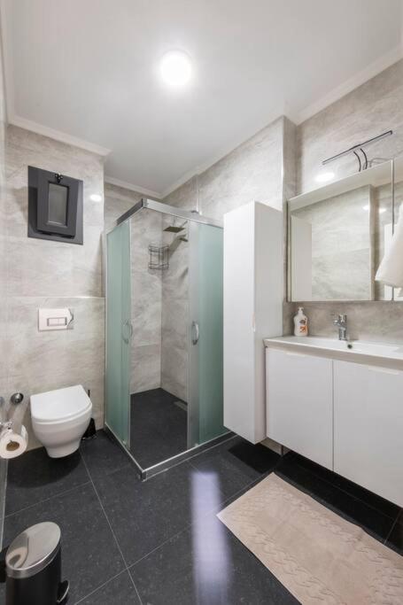 Apartment Brand New 2 Bedroom Modern Flat In Center Bodrum