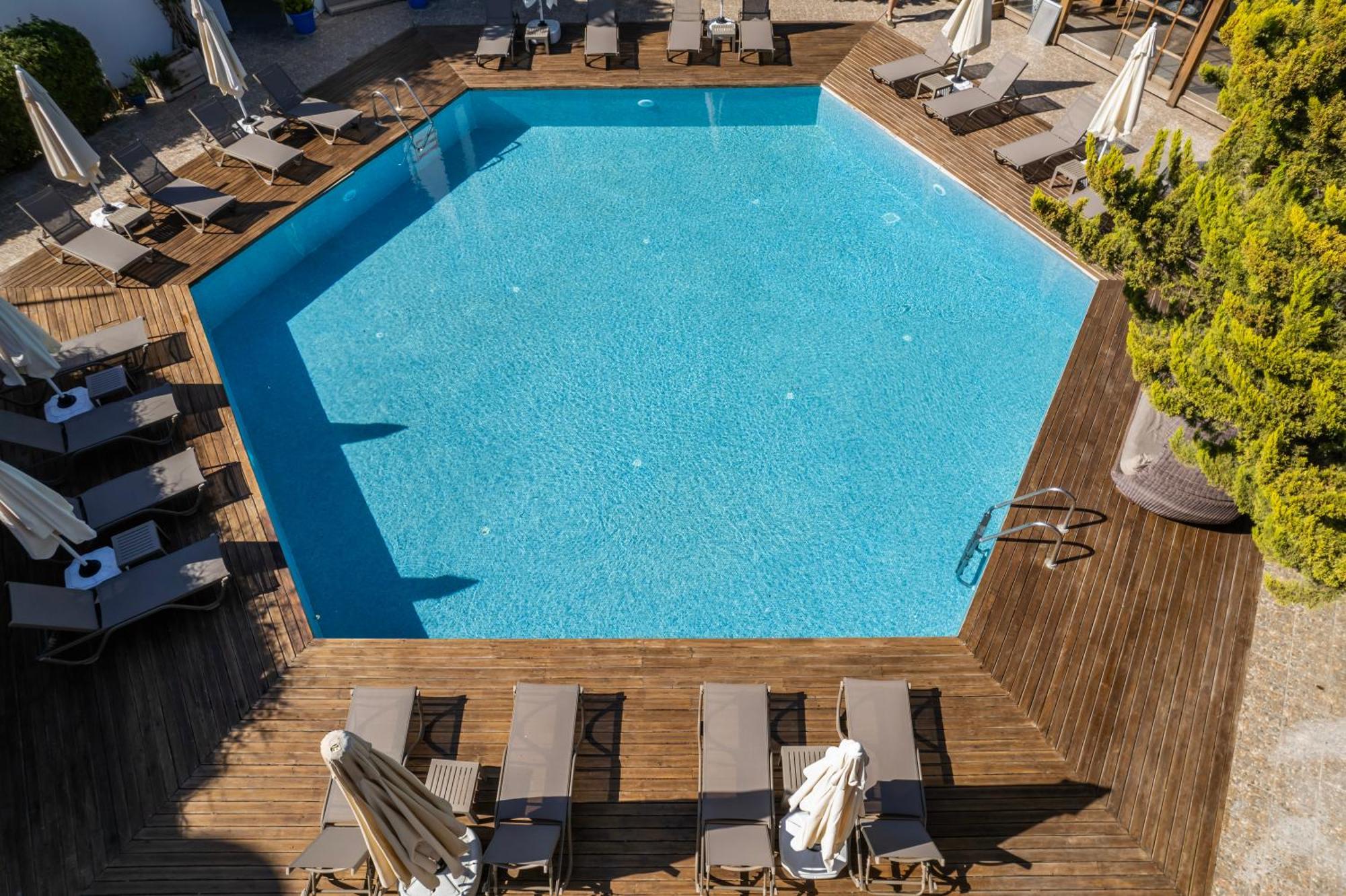 Costa Hotel 3*
