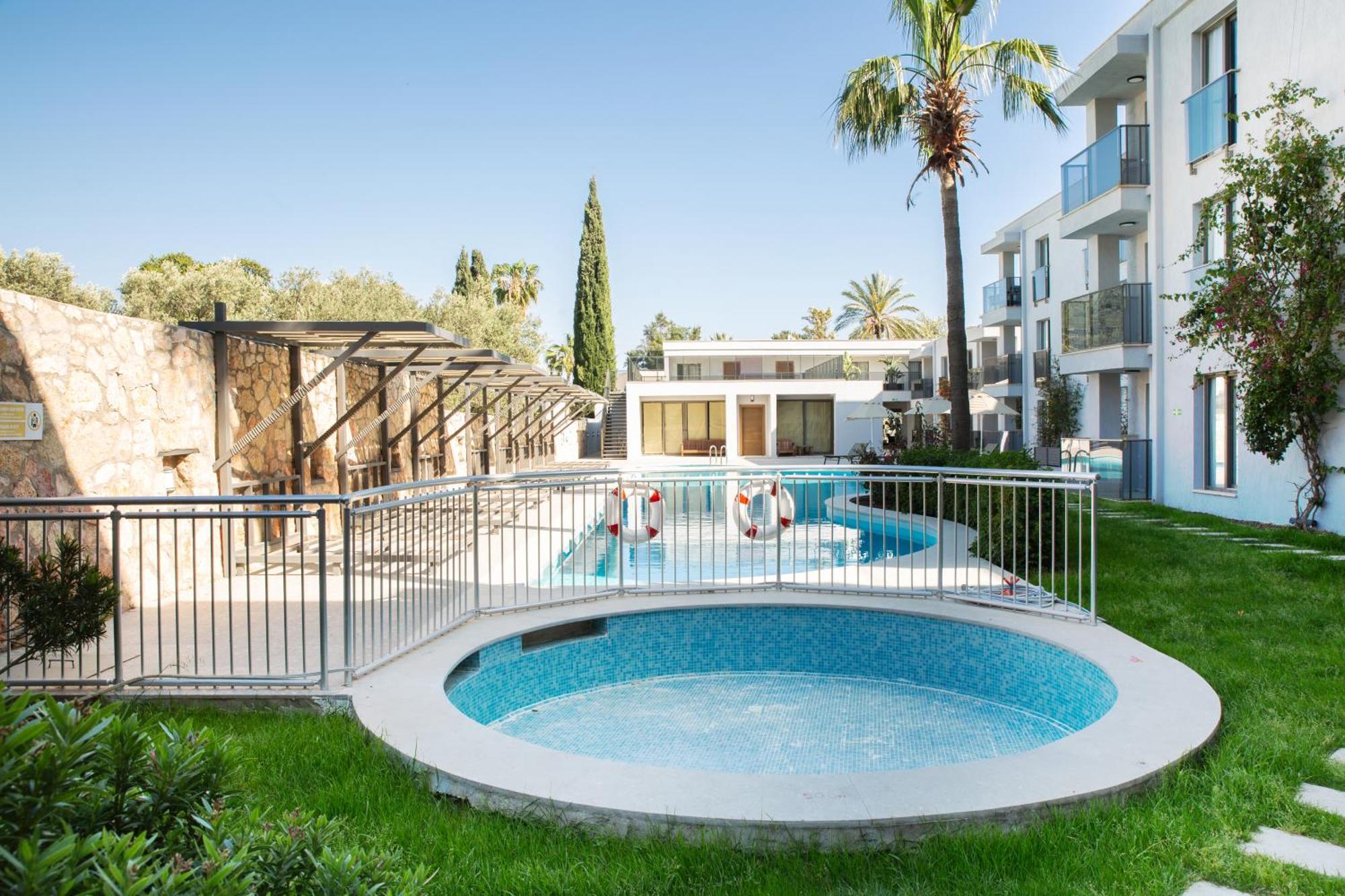 Queen By Important Group Travel Aparthotel Bodrum
