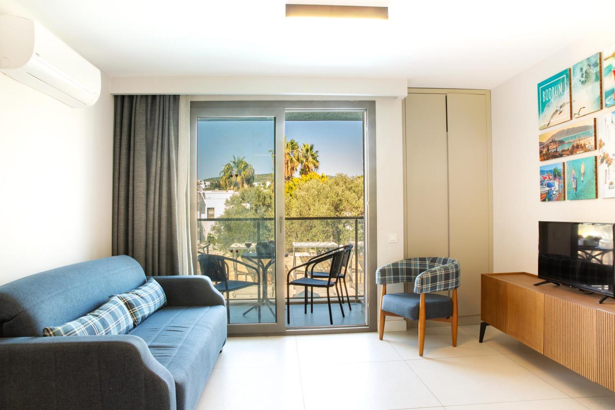 Queen By Important Group Travel Aparthotel
