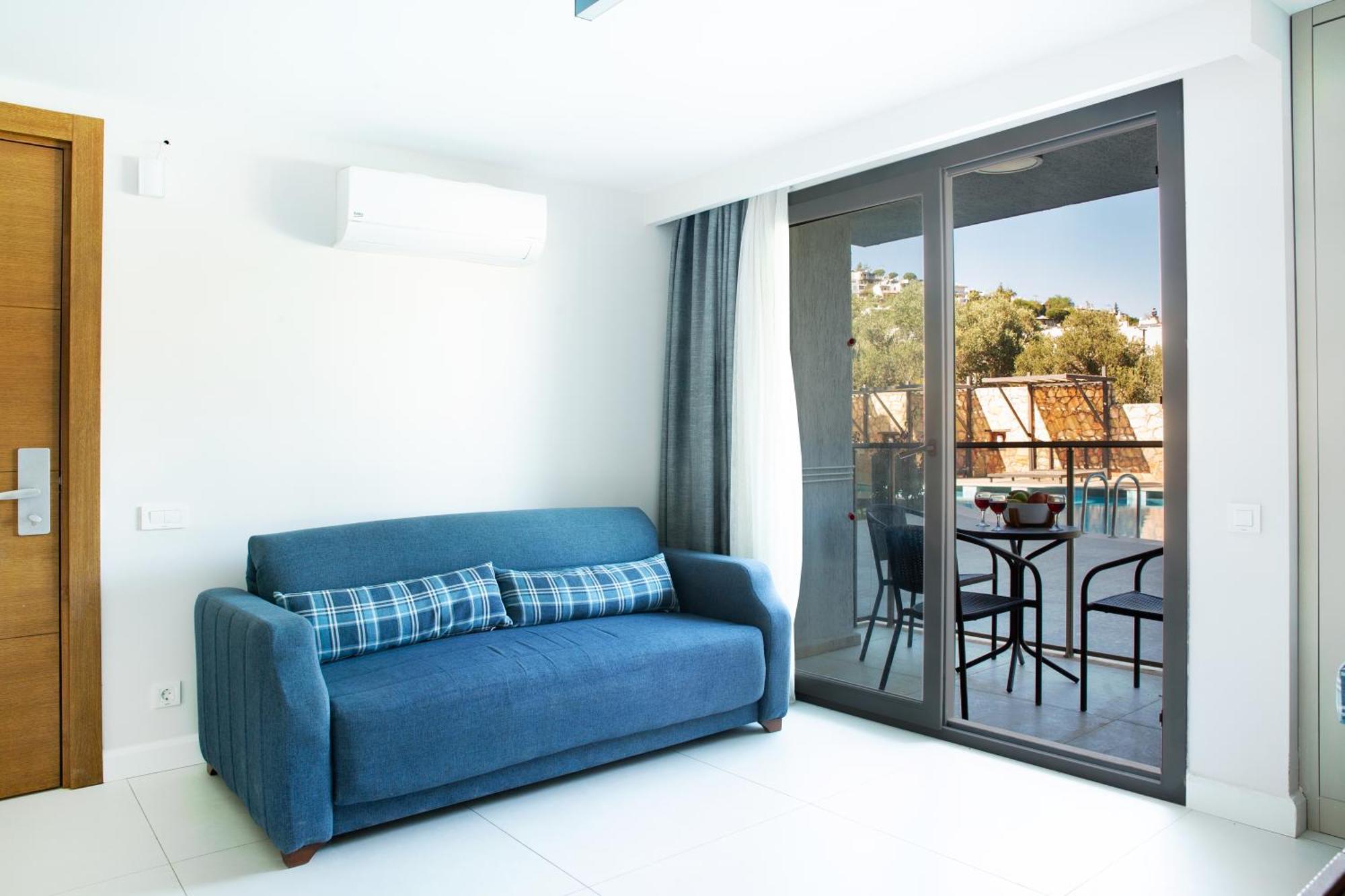 Aparthotel Queen By Important Group Travel