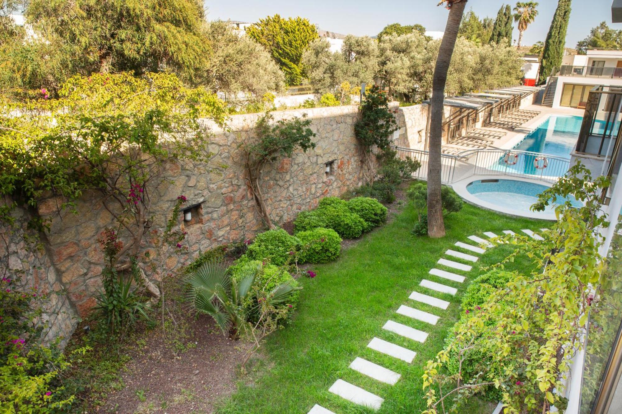 Queen By Important Group Travel Bodrum