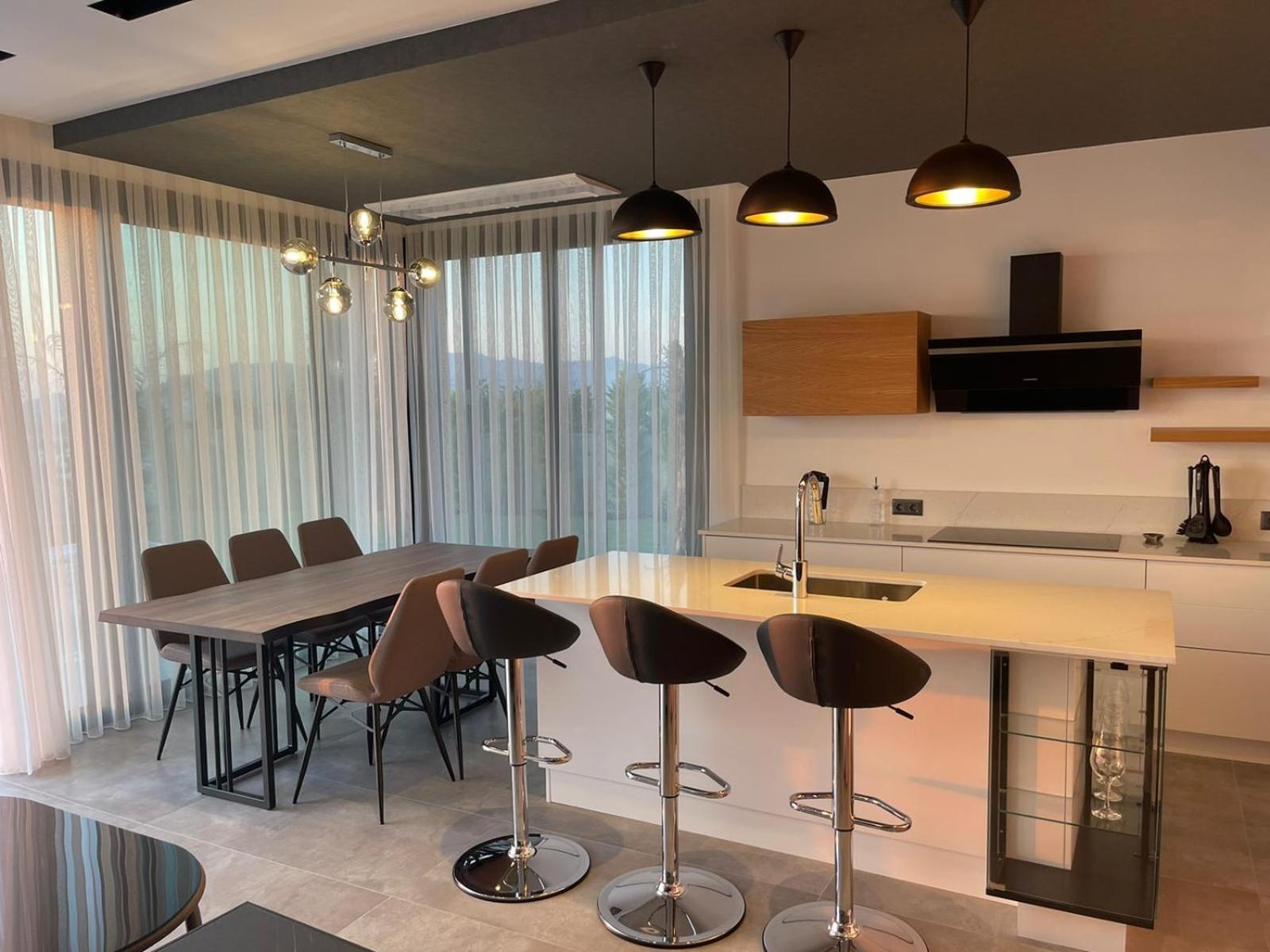 Villa Luxury With Stunning Sea View And Spectacular Sunsets *