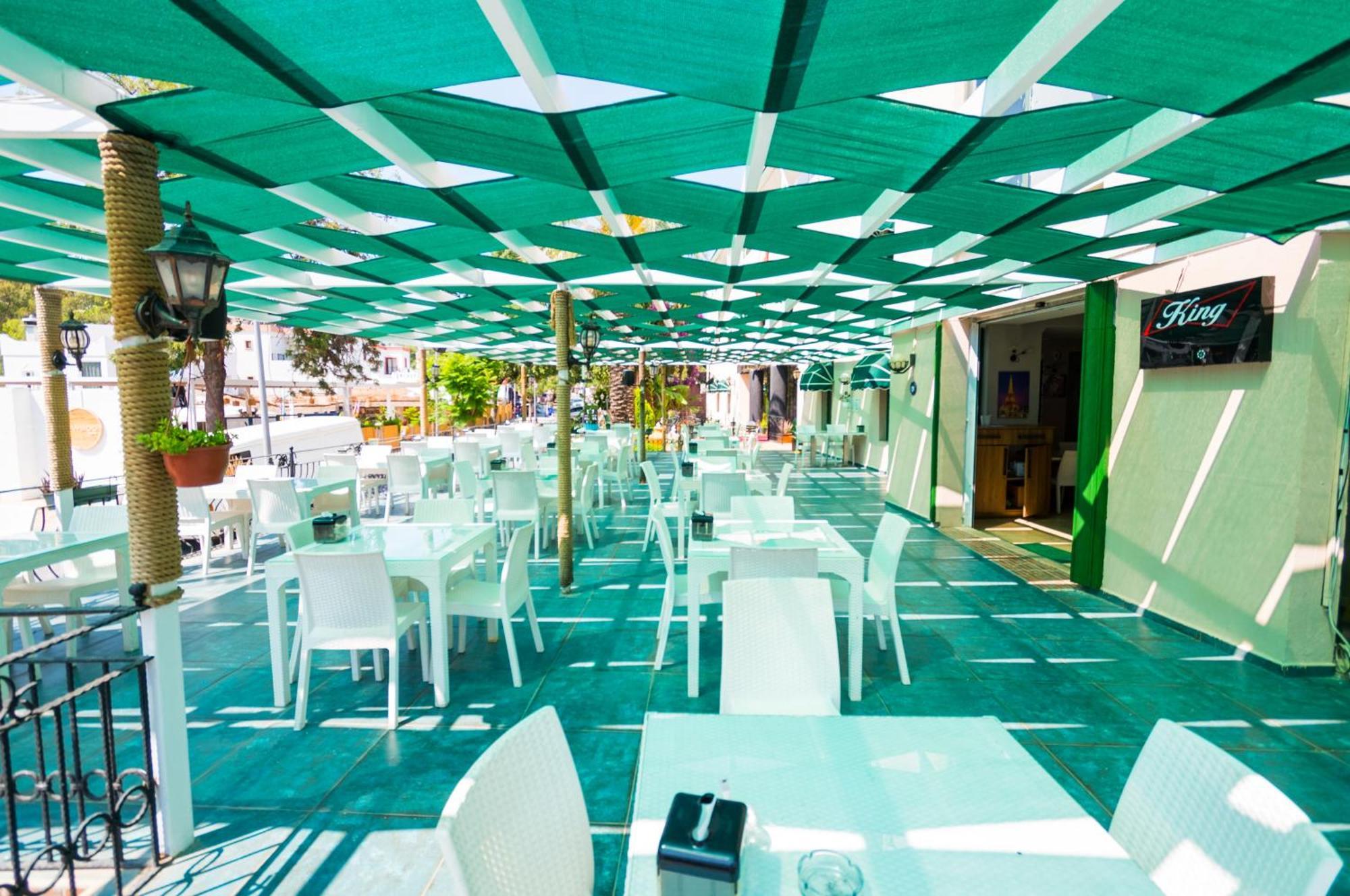 Hotel Bleu Nuit +