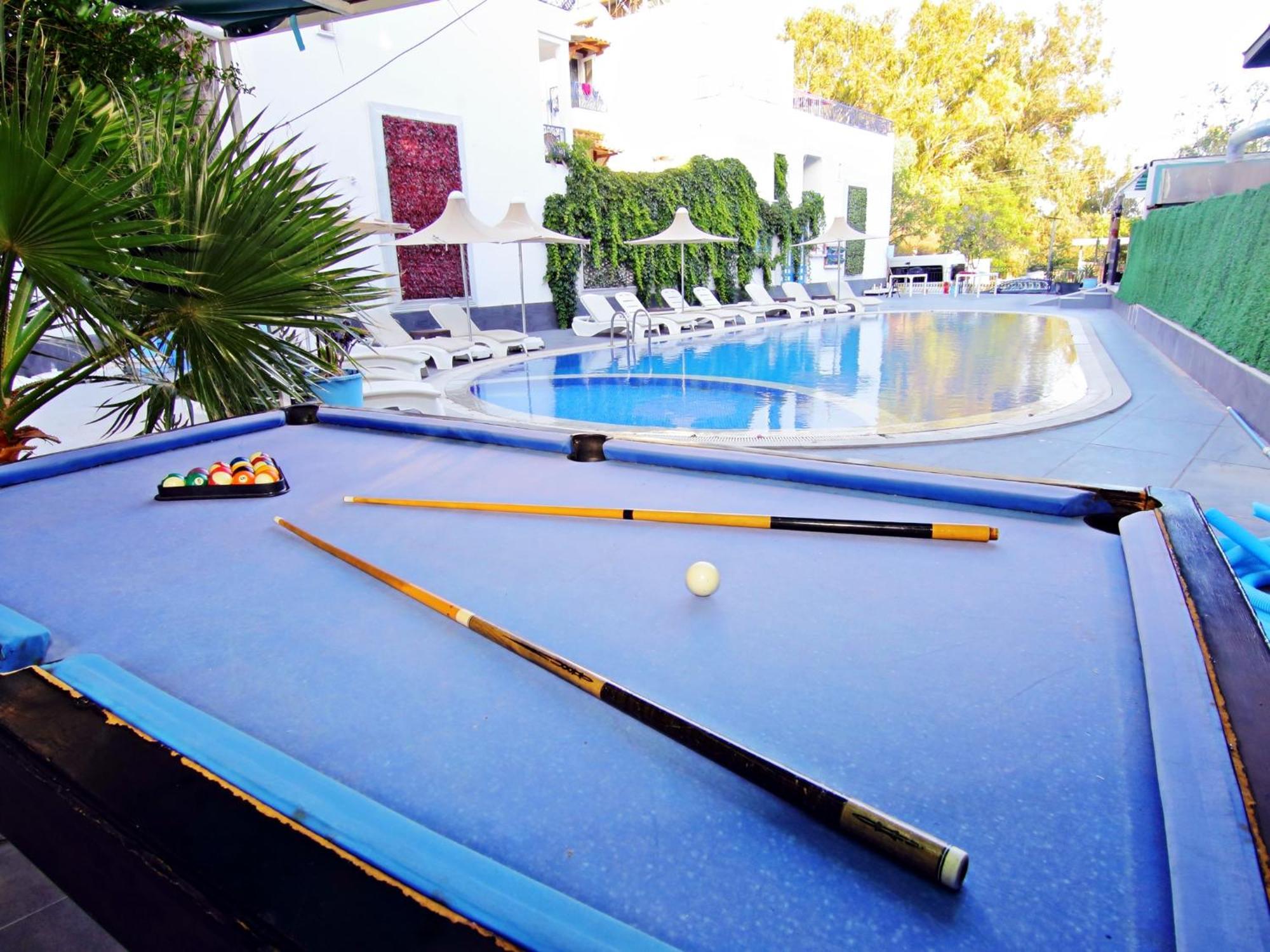 Hotel Bleu Nuit + Bodrum