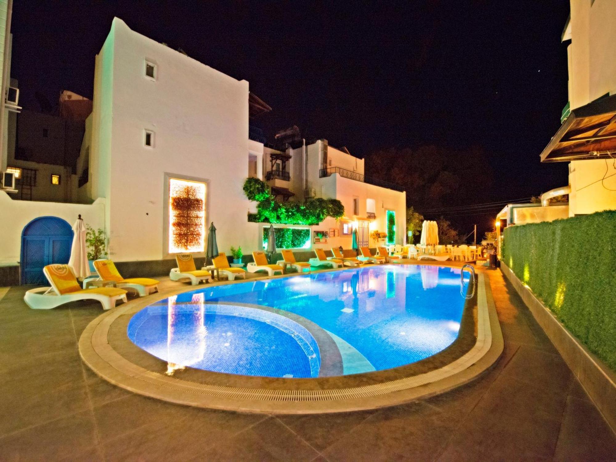 Bleu Nuit + * Bodrum