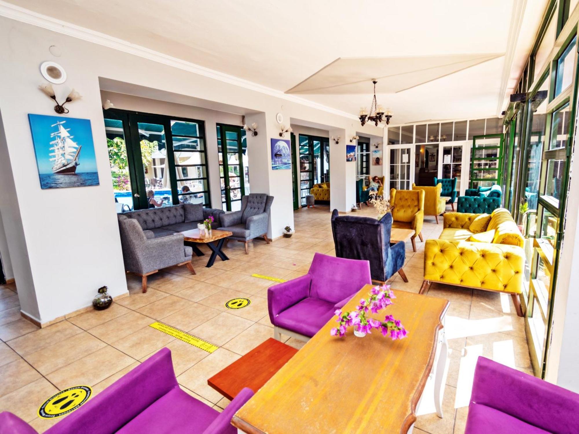 Hotel Bleu Nuit +