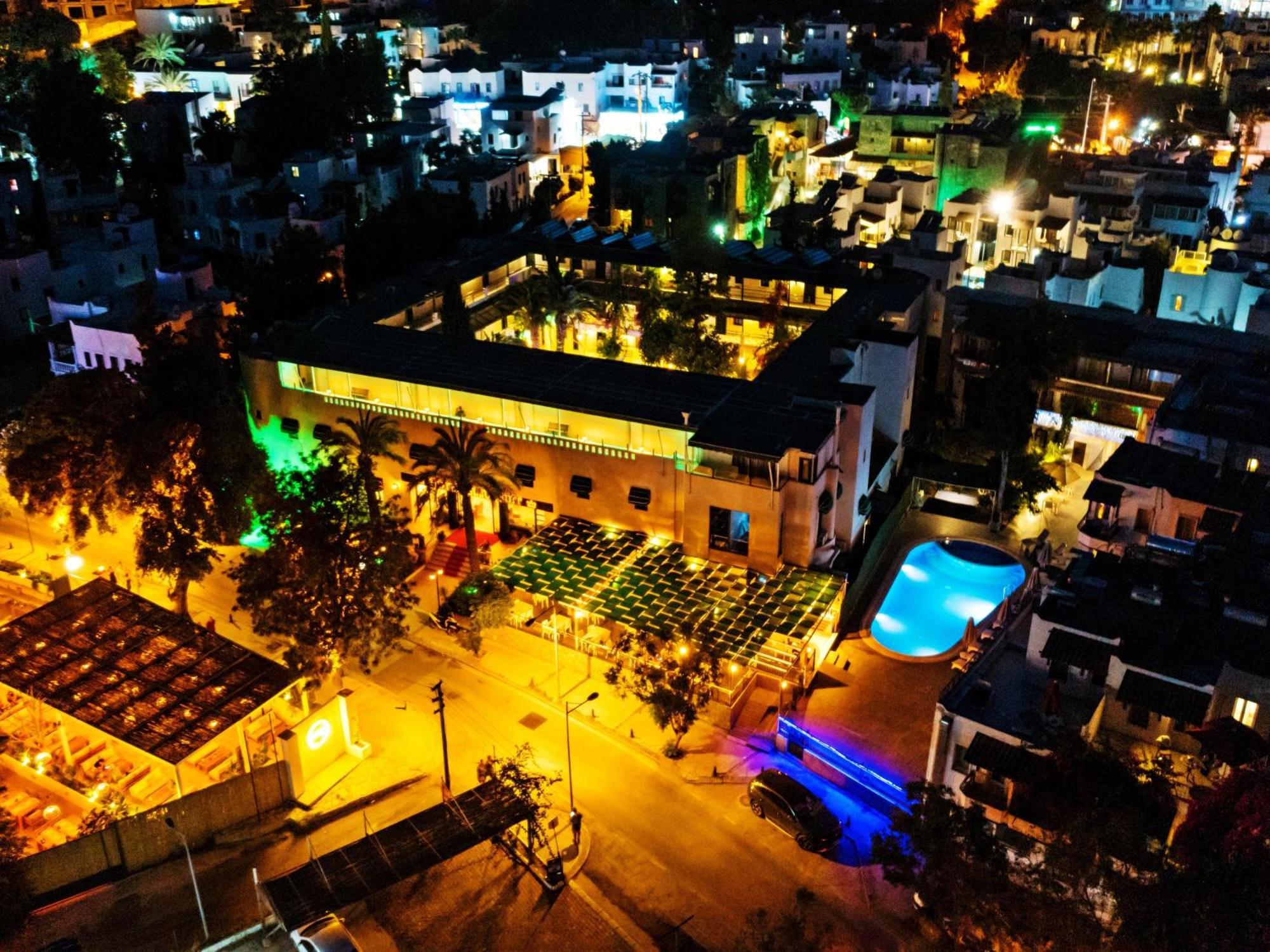 Hotel Bleu Nuit +