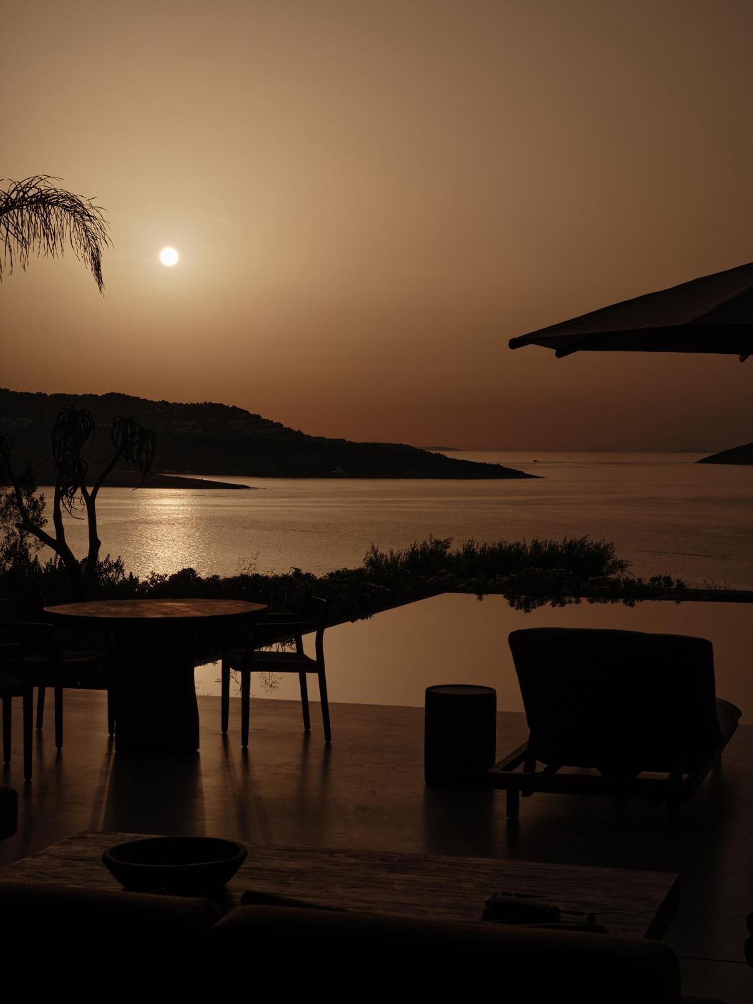 Scorpios Hotel 5*