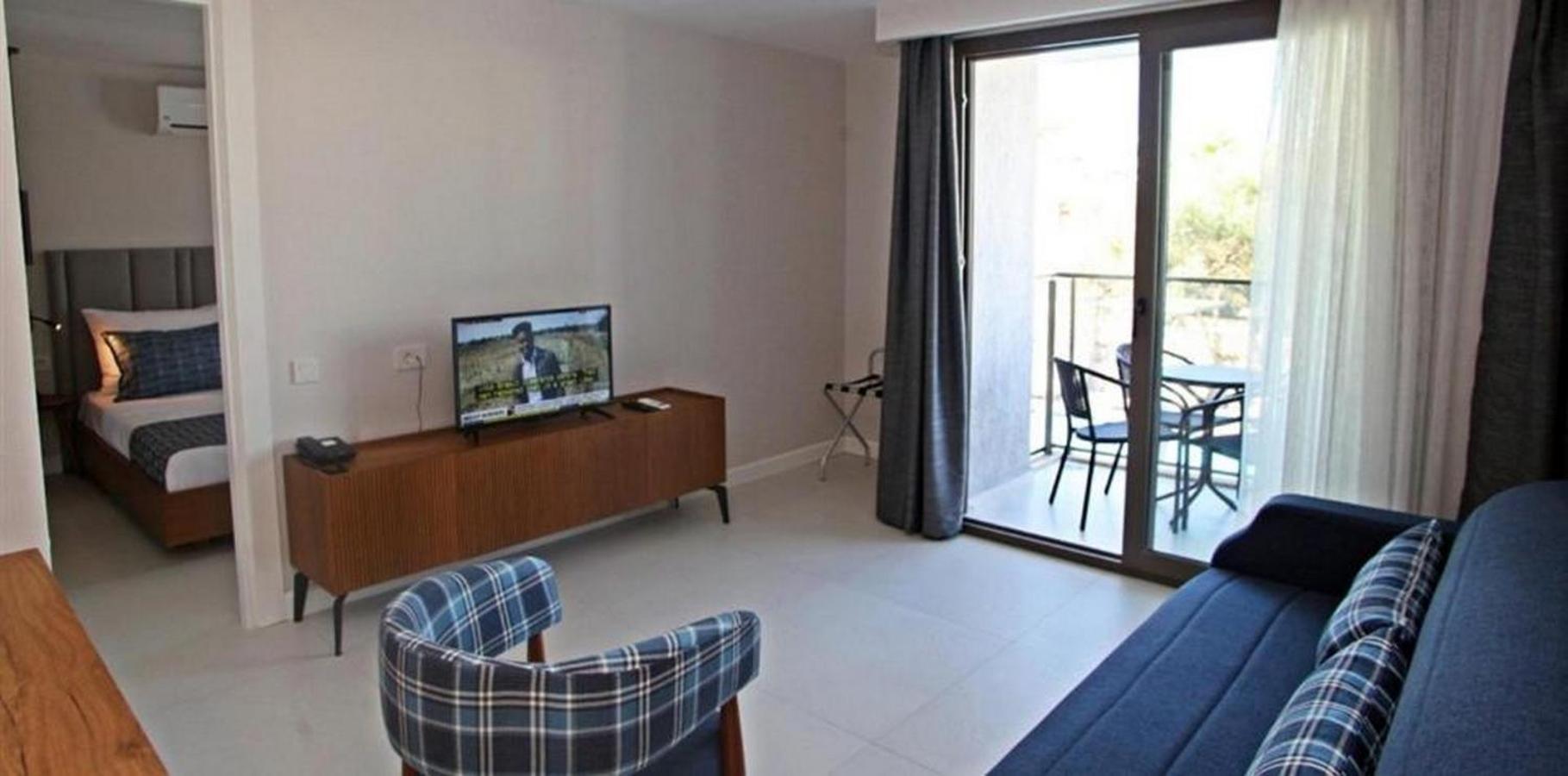Aparthotel Queen Residences &