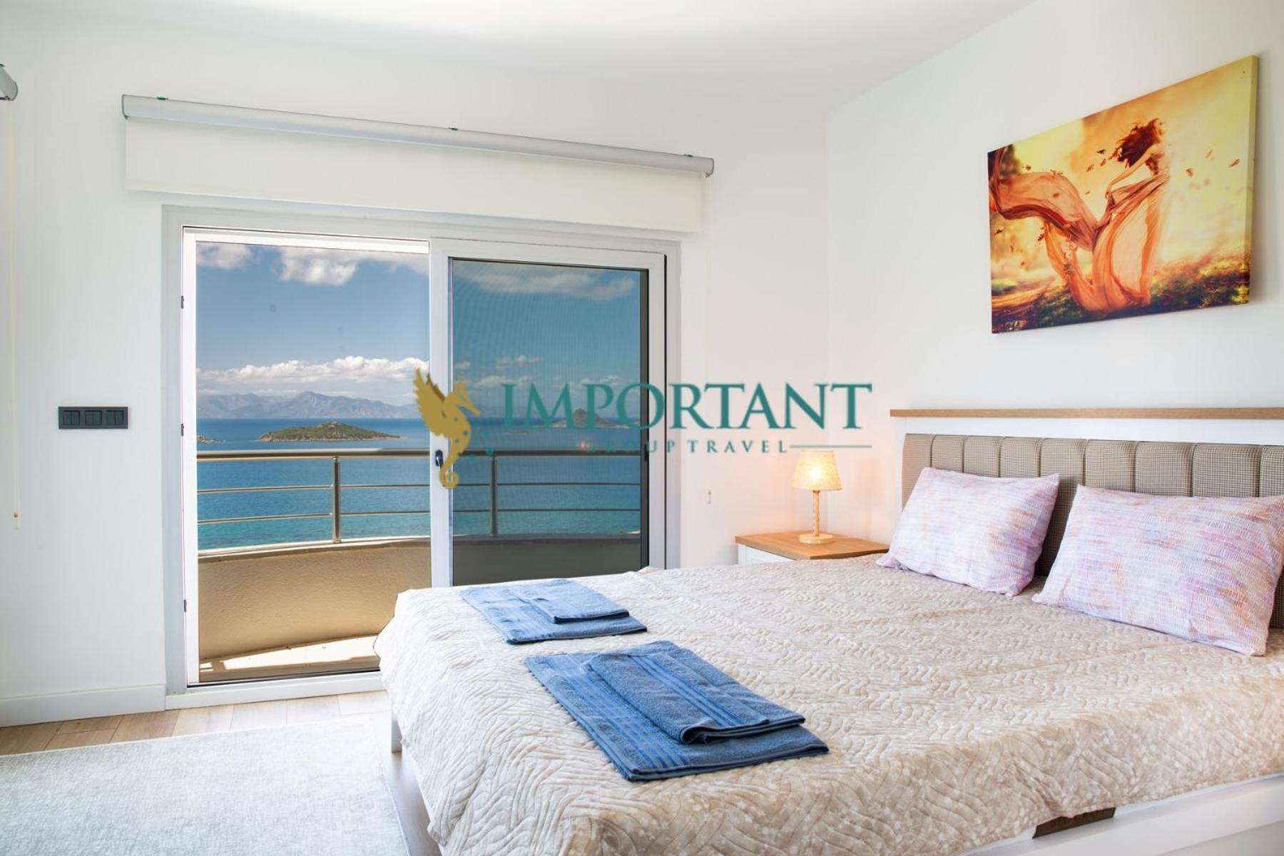Bd4123 Five Bedroomed With Pool And Sea View