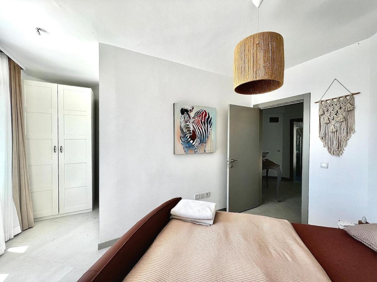Unique House In Yalikavak With Private