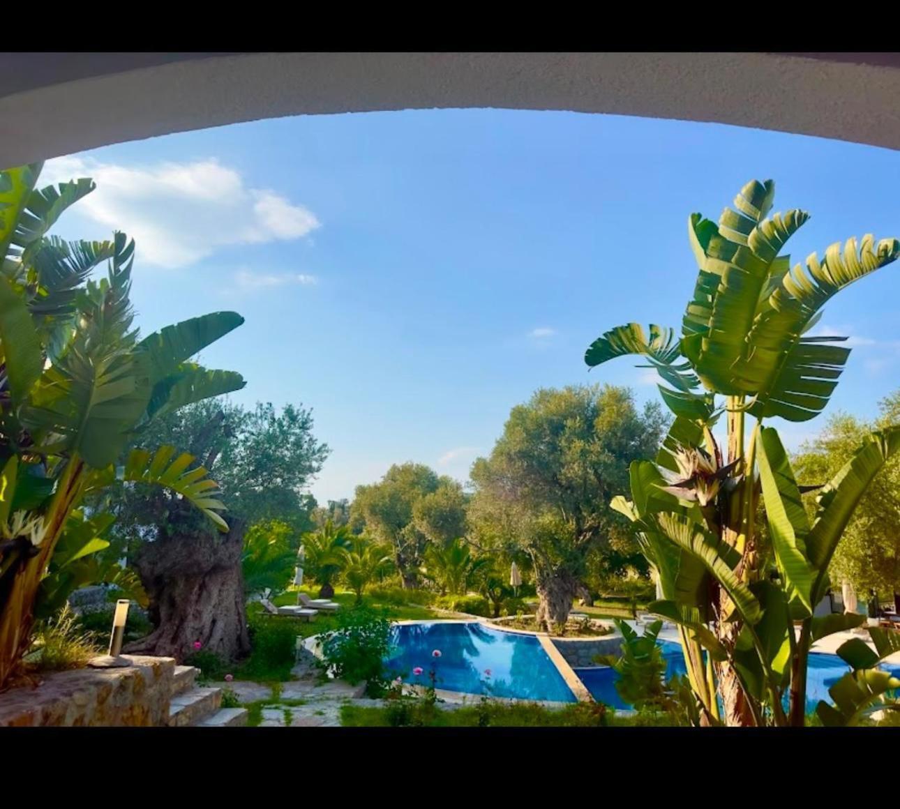 Umayra Boutique Hotel *