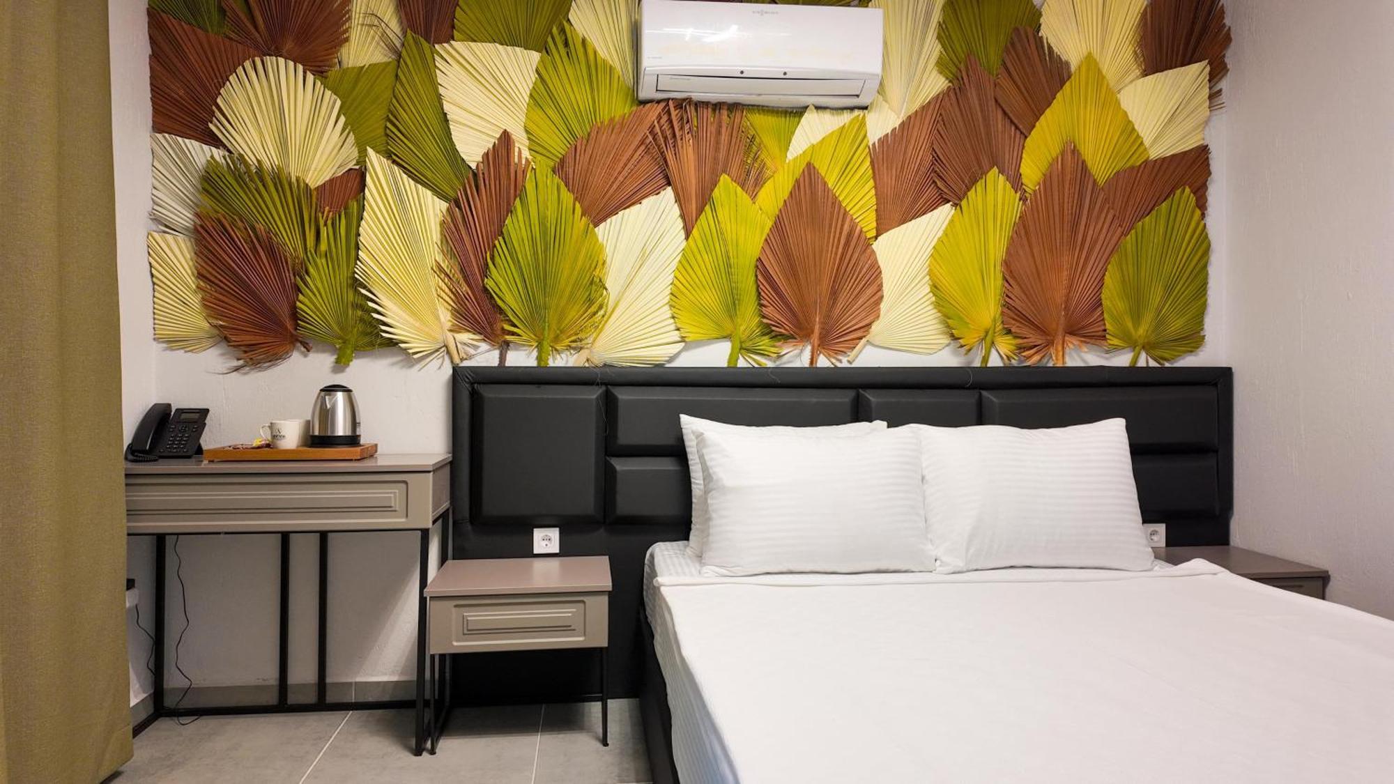 Otel Lizbonia *