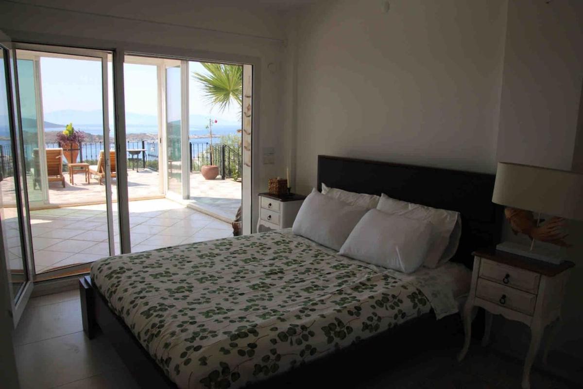 Luxury With Panoramic Sea View Villa