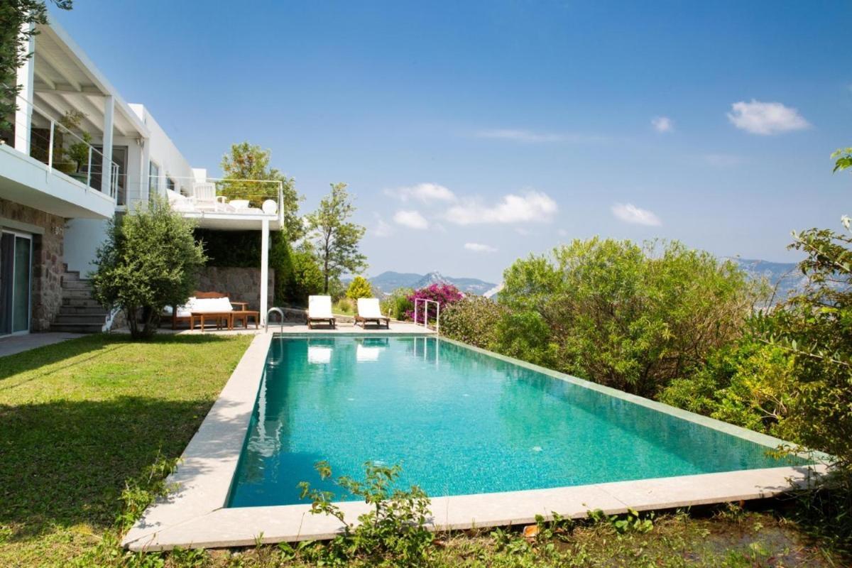 Stunning Sea View & Private Garden In Villa Bodrum