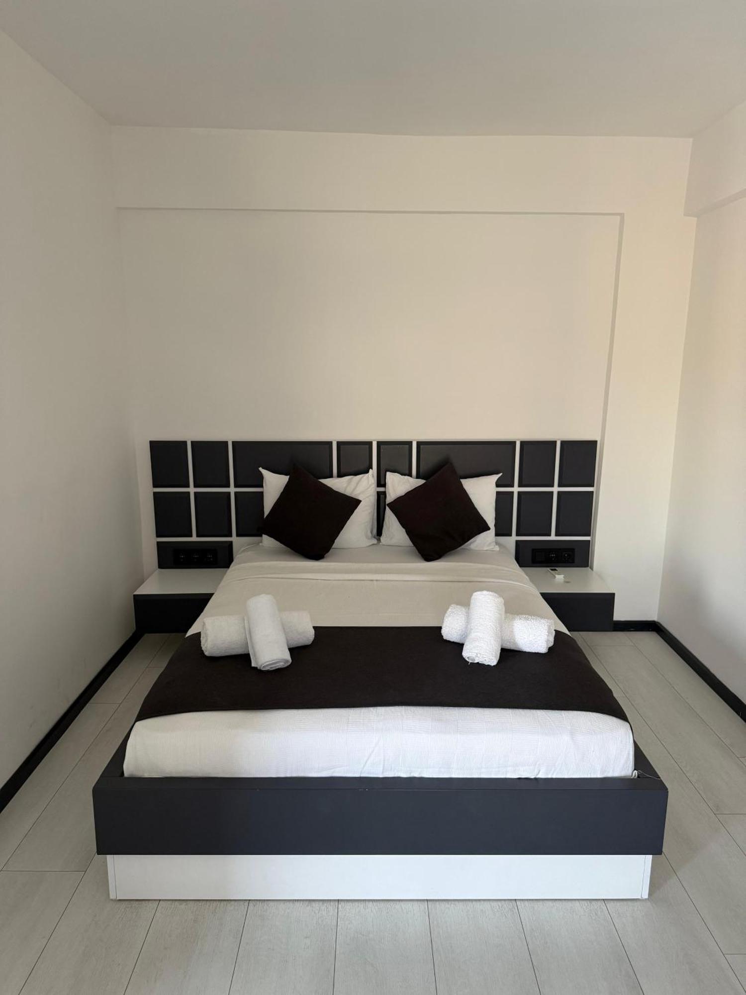 Aparthotel Wb Weekend 3*
