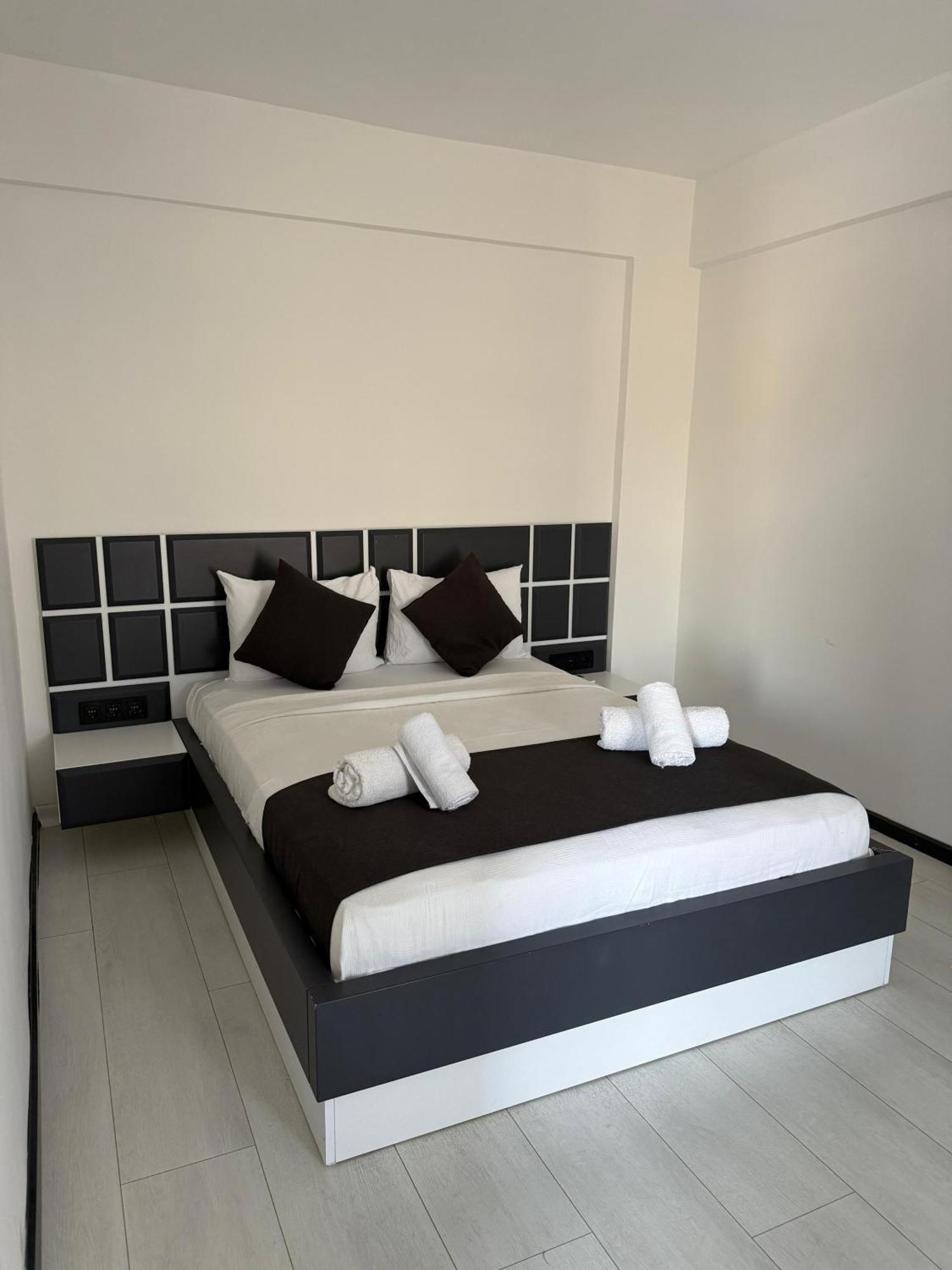 Aparthotel Wb Weekend