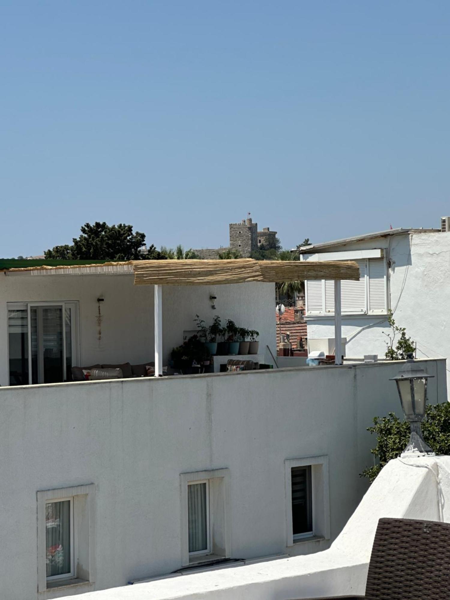 New Sedan Hotel