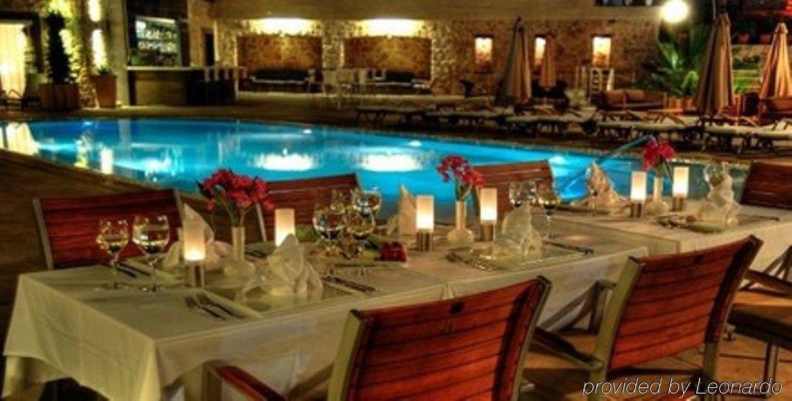 Lvzz Hotel