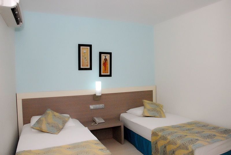 Aparthotel Queen By Important Group Travel