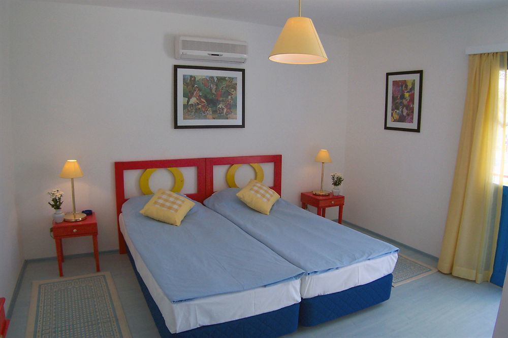 Su - Hotel