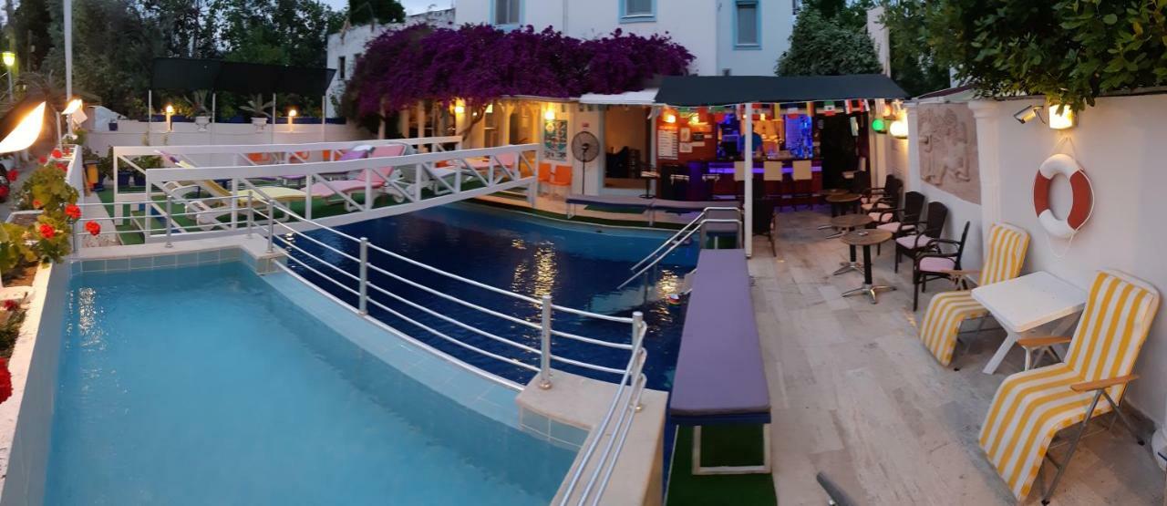 Kavala Otel *